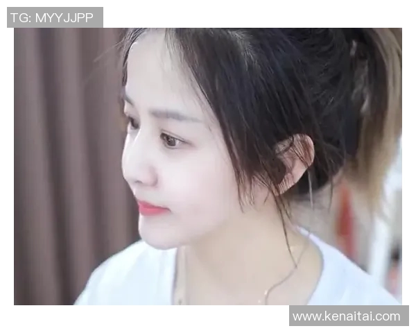 文儿的真实生活瞬间展现她的独特魅力与个性风采 文儿的真实生活瞬间展现她的独特魅力与个性风采