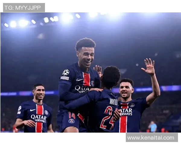 巴黎圣日耳曼全力以赴备战世俱杯半决赛展现球队训练热情与斗志